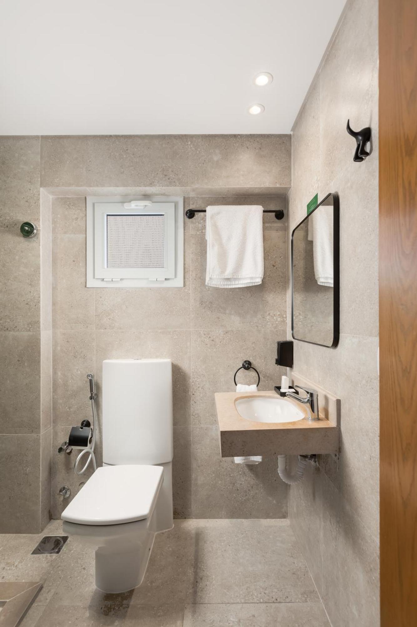 Livingville Nine Cairo Room photo